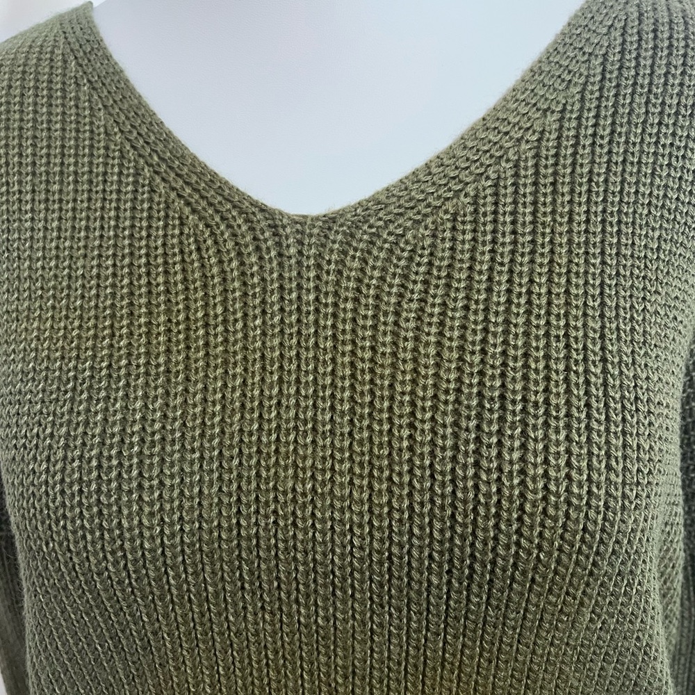 Sweater #049 - Picture 2 of 5